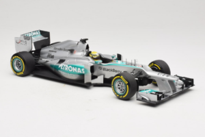 Mercedes W04 #9 N. Rosberg Mercedes AMG Petronas Showcar 2013 Minichamps 1:18 110130079 Metal - imagen 4 de 7