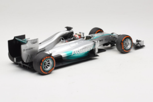 Mercedes W05 #44 L. Hamilton Mercedes AMG Petronas Malaysian Grand Prix Winner 2014 Minichamps 1:18 110140144 Metal - imagen 2 de 7