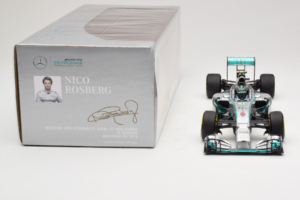 Mercedes W05 #6 N. Rosberg Mercedes AMG Petronas Abu Dhabi Grand Prix 2014 Minichamps 1:18 110140406 Metal - imagen 6 de 7