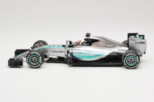 Mercedes W06 #44 L. Hamilton F1 World Champion 2015 Dealer Edition Minichamps 1:18 B66960539 Metal - imagen 3 de 7