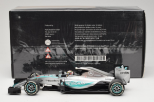 Mercedes W06 #44 L. Hamilton F1 World Champion 2015 Dealer Edition Minichamps 1:18 B66960539 Metal - imagen 6 de 7