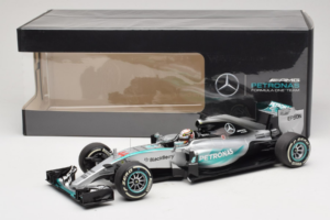 Mercedes W06 #44 L. Hamilton F1 World Champion 2015 Dealer Edition Minichamps 1:18 B66960539 Metal - imagen 7 de 7