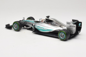 Mercedes W06 #44 L. Hamilton Mercedes AMG Petronas United States Grand Prix Winner World Champion 2015 Minichamps 1:18 110150 - imagen 5 de 7