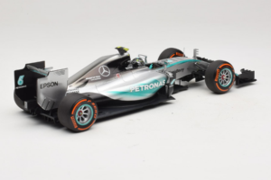 Mercedes W06 #6 N. Rosberg Mercedes AMG Petronas Japanese Grand Prix 2015 Minichamps 1:18 110150206 Metal - imagen 2 de 7
