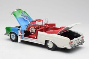 Mercedes 280SE W108 Tricolor Maisto 1:18 56014 Metal - imagen 5 de 8