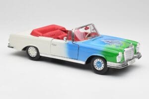 Mercedes 280SE W108 Tricolor Maisto 1:18 56014 Metal - imagen 6 de 8