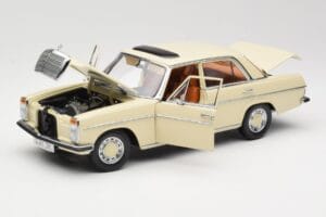 Mercedes W115 Strich 8 Crema Sun Star 1:18 4581 Metal - imagen 2 de 8