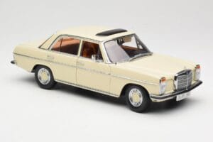 Mercedes W115 Strich 8 Crema Sun Star 1:18 4581 Metal - imagen 6 de 8