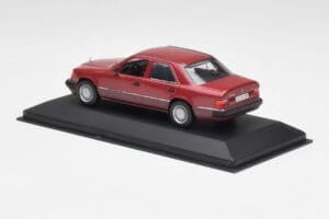 Mercedes 300D W124 Rojo Minichamps 1:43 3209 Metal - imagen 3 de 4