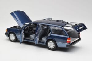 Mercedes 300D W124 T-Modell Nautical Azul Norev 1:18 183962 Metal - imagen 5 de 8