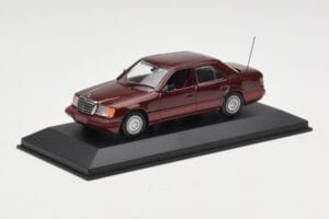 Mercedes W124 Dark Red Metallic Minichamps 1:43 MB002 Metal - imagen 2 de 4