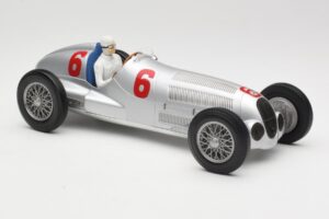 Mercedes W125 #6 Daimler-Benz AG R. Caracciola 2nd Place Eifel Race Nurburgring 1937 Minichamps 1:18 155373106 Metal - imagen 4 de 6