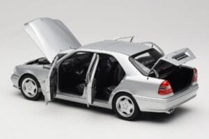 Mercedes C36 AMG W202 Silver Metallic Norev 1:18 183380 Metal - imagen 5 de 8