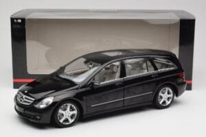 Mercedes R-Class W251 Obsidian Negro Minichamps 1:18 150034601 Metal - imagen 8 de 8