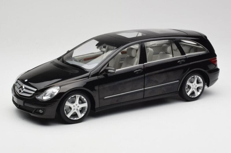 Mercedes R-Class W251 Obsidian Negro Minichamps 1:18 150034601 Metal