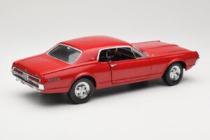 Mercury Cougar XR-7 Rojo Sun Star 1:18 1541 Metal - imagen 3 de 8