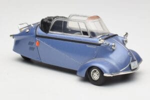 Messerschmitt KR201 Roadster Azul Revell 1:18 08966 Metal - imagen 6 de 8