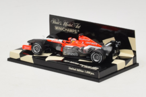 MF1 M16 #18 T. Monteiro MF1 Racing Showcar 2006 Minichamps 1:43 400060088 Metal - imagen 3 de 5