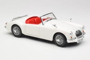 MGA Roadster Old English White Revell 1:18 08455 Metal - imagen 6 de 8