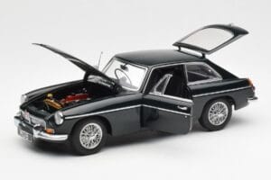 MGB GT Mk2 Coupe Racing Verde AUTOart 1:18 76602 Metal - imagen 2 de 8