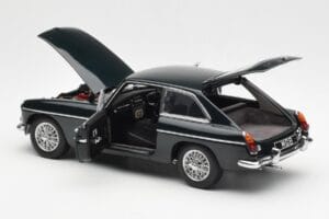 MGB GT Mk2 Coupe Racing Verde AUTOart 1:18 76602 Metal - imagen 5 de 8