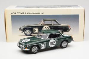 MGB GT Mk2 Nurburgring Verde AUTOart 1:18 86781 Metal - imagen 8 de 8