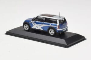 Mini Clubman R55 Cooper S Blue Metallic Onitsuka Tiger Minichamps 1:43 403138676 Metal - imagen 3 de 4
