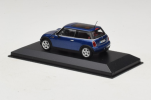 Mini Cooper Descapotable Azul Minichamps 1:43 80420309092-R1 Metal - imagen 3 de 5