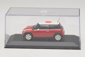 Mini Cooper Rojo Con Bandera de Japón Minichamps 1:43 80420309024-R1 Metal - imagen 4 de 5