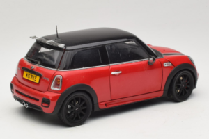 Mini Cooper John Cooper Works R56 Rojo & Negro Kyosho 1:18 80430419909 Metal - imagen 3 de 8