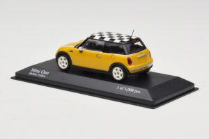 MINI One R50 Amarillo Minichamps 1:43 431138104 Metal - imagen 3 de 5