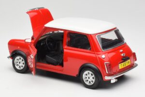 Mini Cooper Rojo Bburago 1:18 3379 Metal - imagen 5 de 8