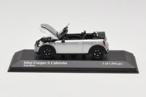 Mini Cooper S R57 Descapotable Plata Minichamps 1:43 431138830 Metal - imagen 5 de 6
