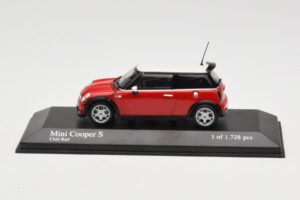 MINI Cooper S R53 Rojo Minichamps 1:43 431138200 Metal