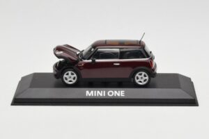 Mini One R50 Rojo Oscuro Con Techo Negro Minichamps 1:43 MINI008 Metal - imagen 5 de 5