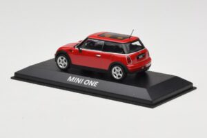 Mini One R50 Rojo Con Techo Rojo Minichamps 1:43 MINI001 Metal - imagen 3 de 5