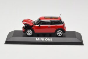 Mini One R50 Rojo Con Techo Rojo Minichamps 1:43 MINI001 Metal - imagen 5 de 5