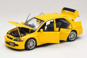 Mitsubishi Lancer Evolution IX GSR Amarillo AUTOart 1:18 77192 Metal - imagen 2 de 8