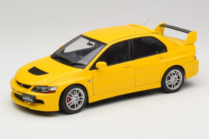 Mitsubishi Lancer Evolution IX GSR Amarillo AUTOart 1:18 77192 Metal