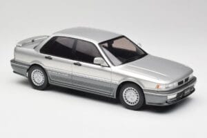 Mitsubishi Galant VR-4 Plata IXO 1:18 18CMC191 Metal - imagen 4 de 6