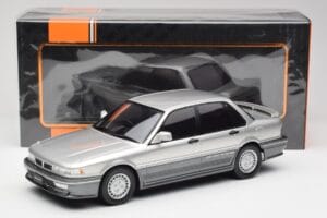 Mitsubishi Galant VR-4 Plata IXO 1:18 18CMC191 Metal - imagen 6 de 6