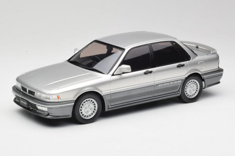 Mitsubishi Galant VR-4 Plata IXO 1:18 18CMC191 Metal