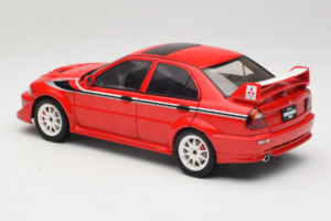 Mitsubishi Lancer Evo VI Tommi Makinen Edition Rojo AUTOart 1:18 77156 Metal - imagen 7 de 8