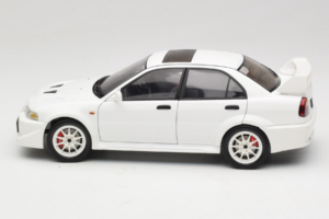 Mitsubishi Lancer Evo VI Tommi Makinen Edition Blanco AUTOart 1:18 77157 Metal - imagen 4 de 8