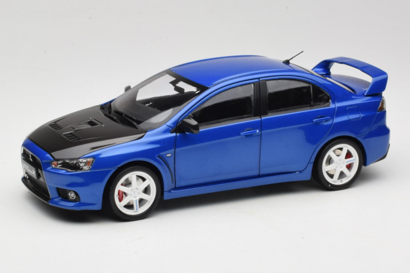 Mitsubishi Lancer Evolution X Azul OEM 1:18 MLE01 Metal