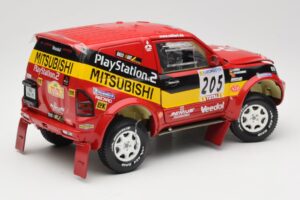 Mitsubishi Pajero Rallye Raid #205 Paris-Dakar Rally 2001 Solido 1:18 9022 Metal - imagen 3 de 8