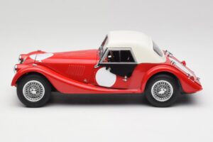 Morgan 4/4 Plus Competition Hardtop Rojo Kyosho 1:18 08114R Metal - imagen 4 de 8
