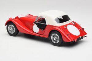 Morgan 4/4 Plus Competition Hardtop Rojo Kyosho 1:18 08114R Metal - imagen 7 de 8