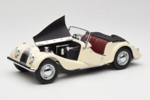 Morgan 4/4 Series II Blanco Kyosho 1:18 08111W Metal - imagen 2 de 8