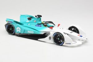 NIO 004 Team NIO #8 T. Dillmann Formula E Season 5 2019 Minichamps 1:18 114180008 Metal - imagen 4 de 6